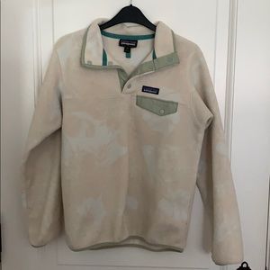 Beige Patagonia Sweater